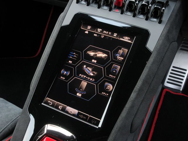 LAMBORGHINI HURACAN