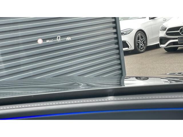MERCEDES BENZ E class sedan