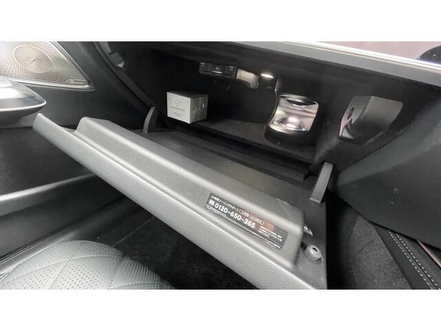 MERCEDES BENZ E class sedan