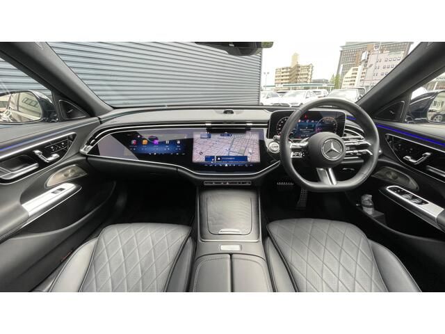 MERCEDES BENZ E class sedan