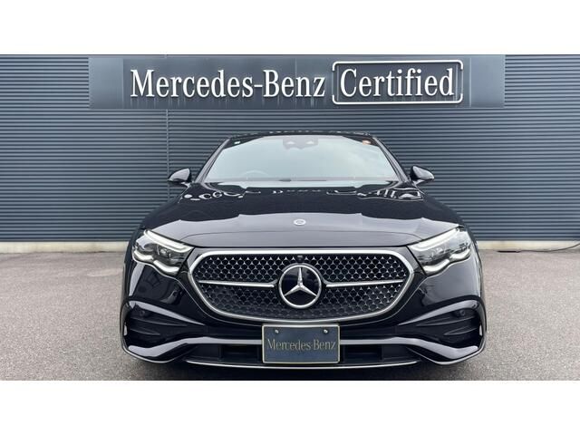 MERCEDES BENZ E class sedan