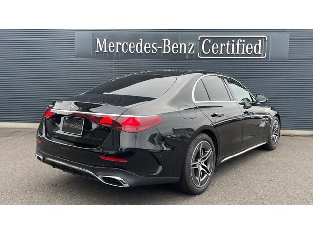 MERCEDES BENZ E class sedan