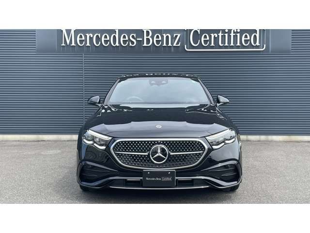 MERCEDES BENZ E class sedan