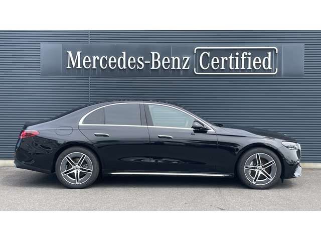 MERCEDES BENZ E class sedan
