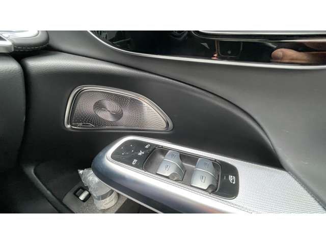 MERCEDES BENZ E class sedan