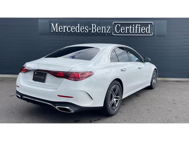 MERCEDES BENZ E-Class sedan