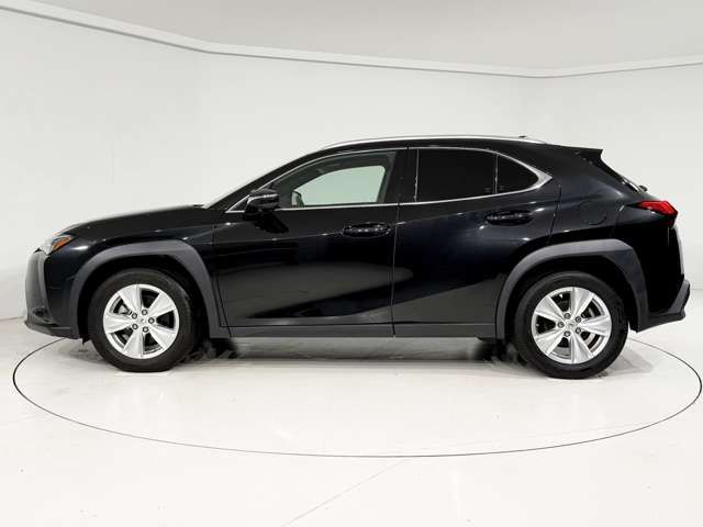 LEXUS UX200