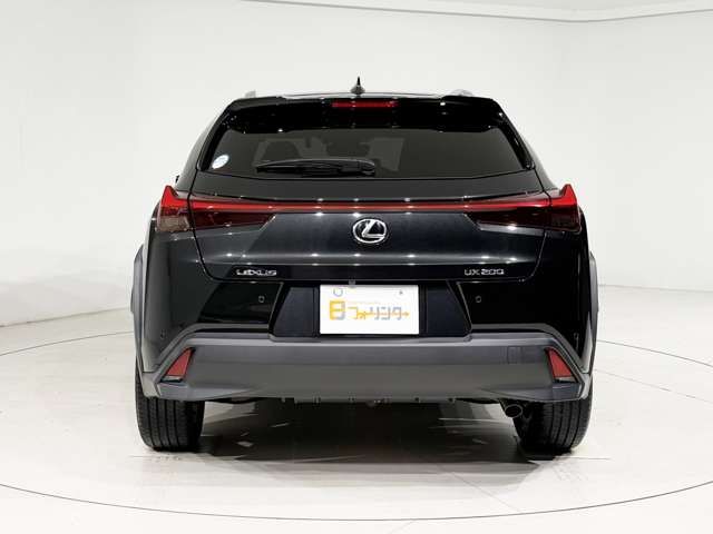 LEXUS UX200