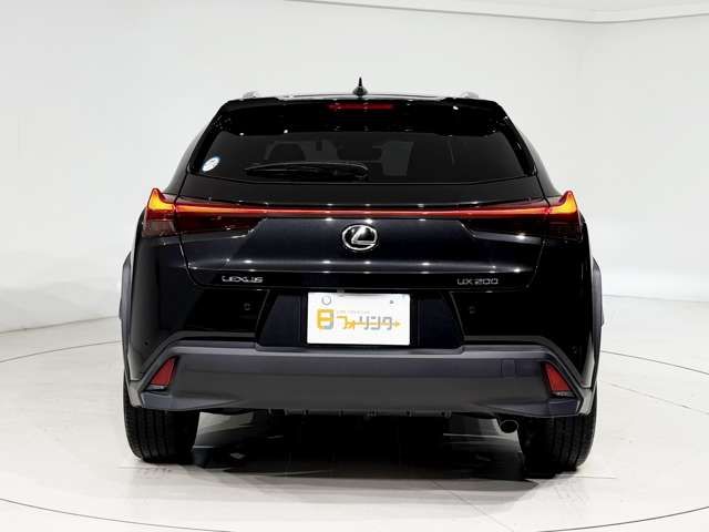 LEXUS UX200