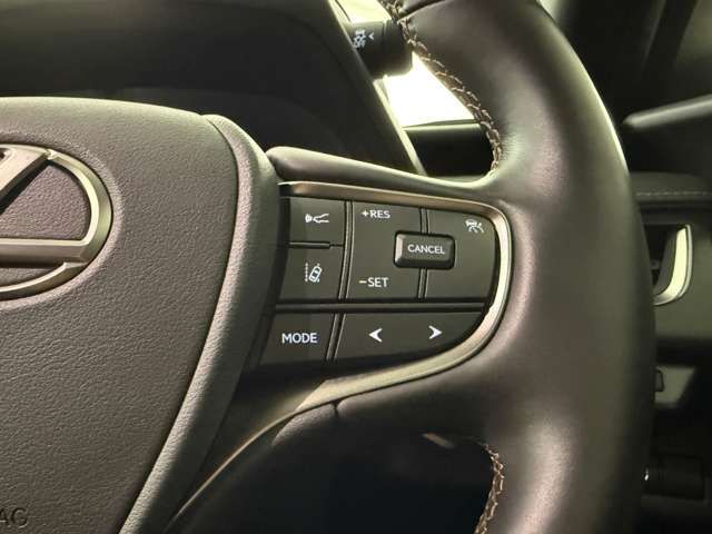 LEXUS UX200
