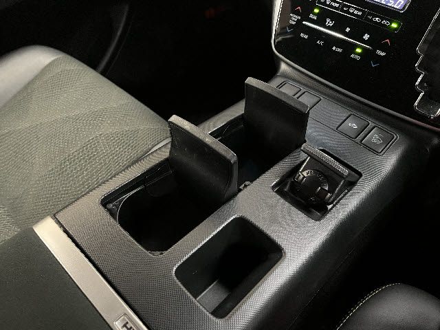 ESTIMA HYBRID 4WD