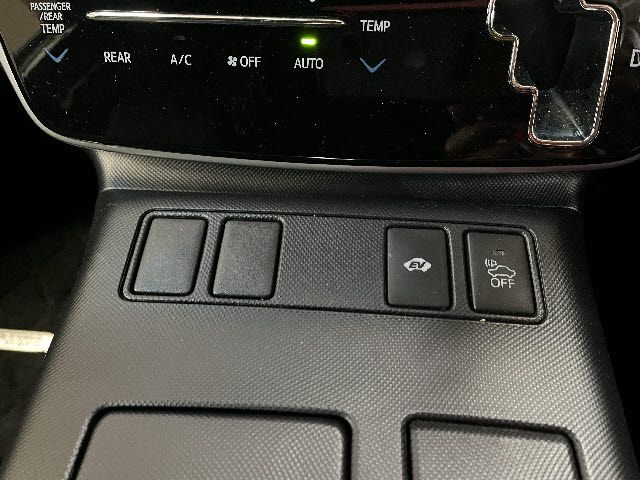 ESTIMA HYBRID 4WD