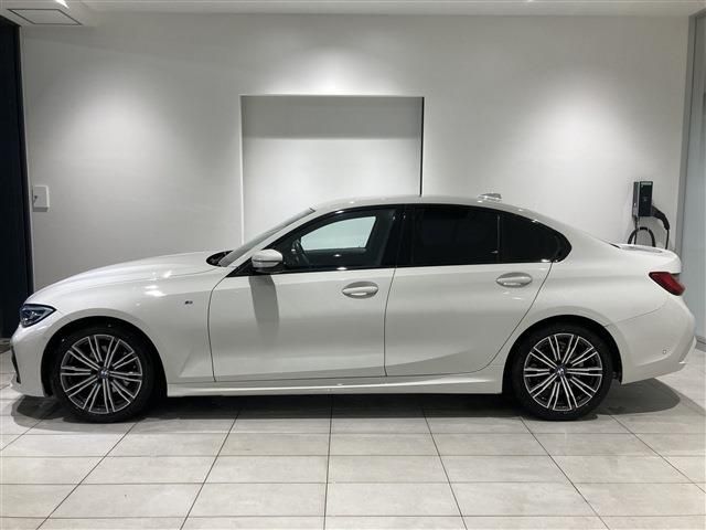 BMW 3 Series sedan