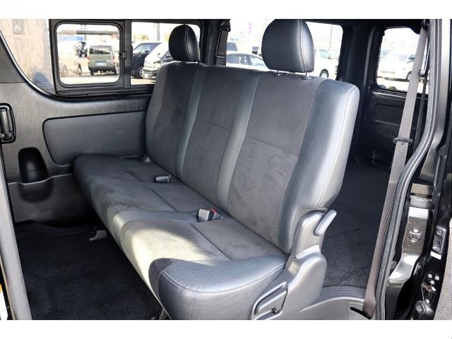 HIACE van 2WD