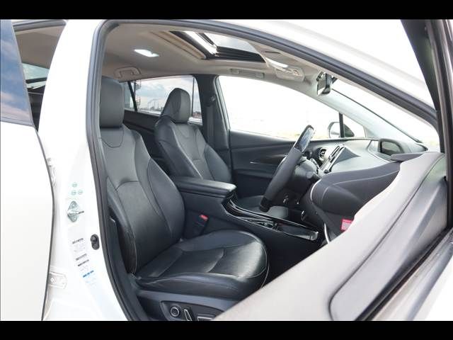 PRIUS 4WD