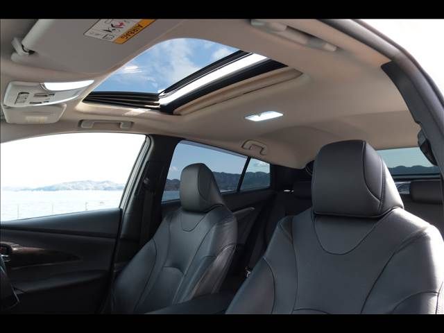 PRIUS 4WD