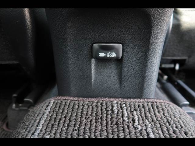 PRIUS 4WD