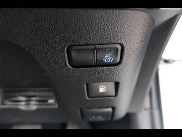 PRIUS 4WD