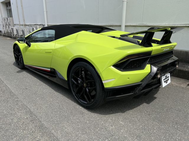 LAMBORGHINI HURACAN Spider