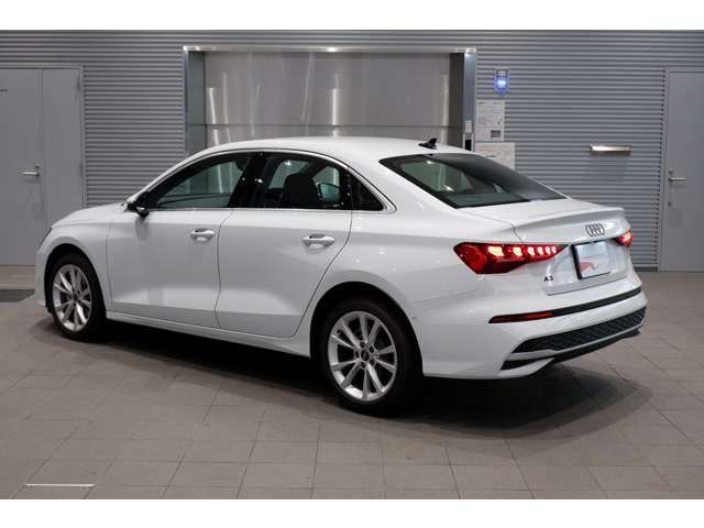 AUDI A3 Sedan