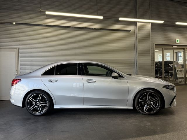 MERCEDES BENZ A class sedan