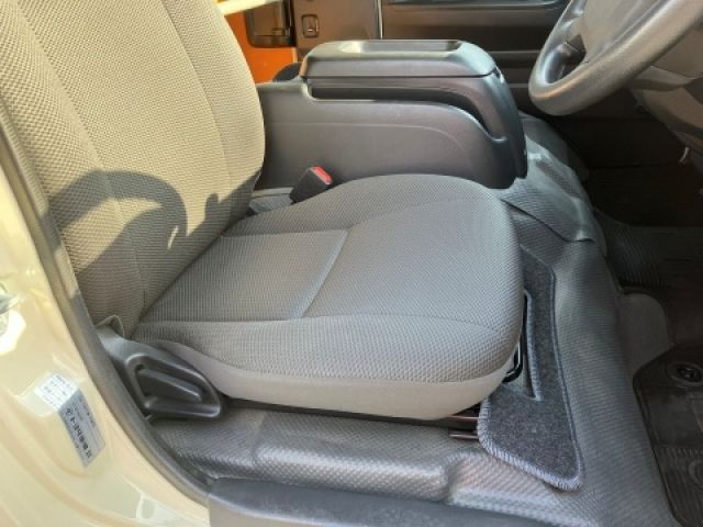 HIACE wagon 4WD