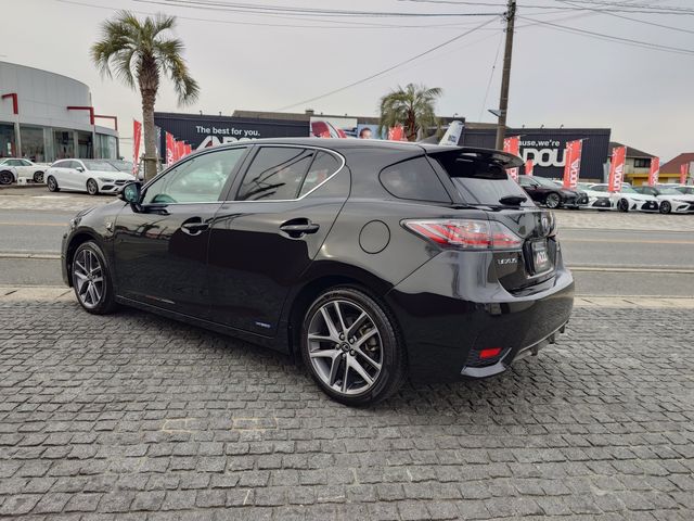 LEXUS CT200h