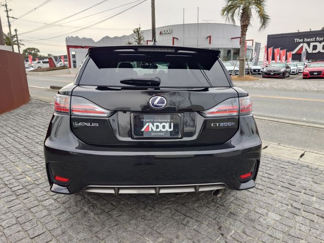 LEXUS CT200h