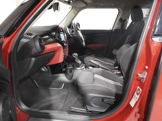BMW MINI COOPER SD 5DOOR