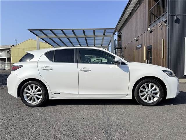 LEXUS CT200h