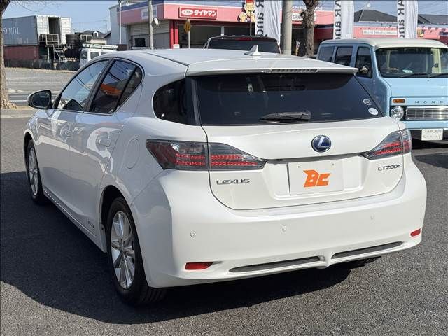LEXUS CT200h