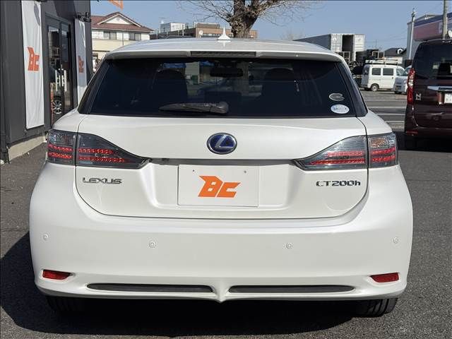 LEXUS CT200h