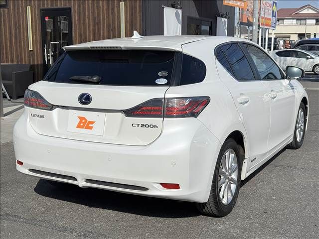 LEXUS CT200h