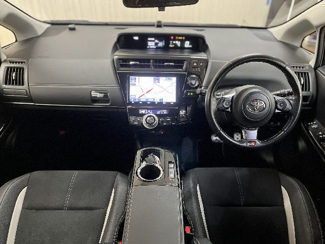 PRIUS Alpha