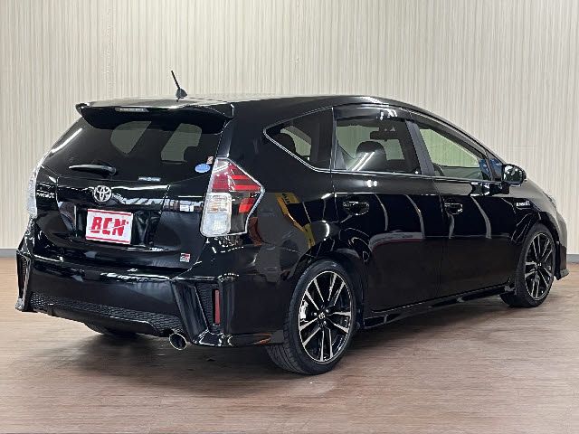 PRIUS Alpha