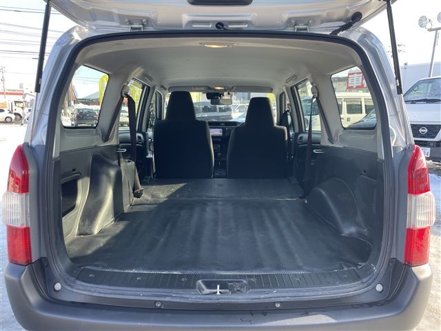 SUCCEED van 4WD
