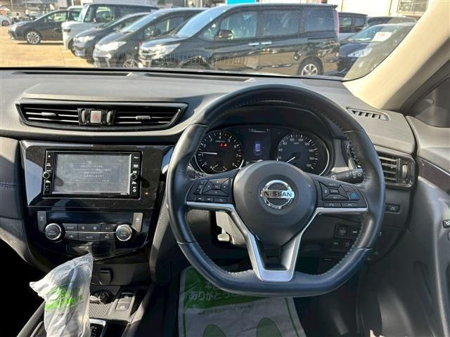 X-TRAIL 2WD