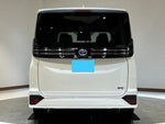 VOXY HYBRID