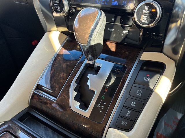 ALPHARD hybrid 4WD