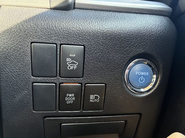 ALPHARD hybrid 4WD