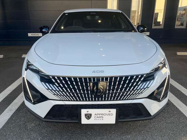 PEUGEOT 408