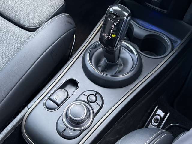 MINI COOPER D CROSSOVER