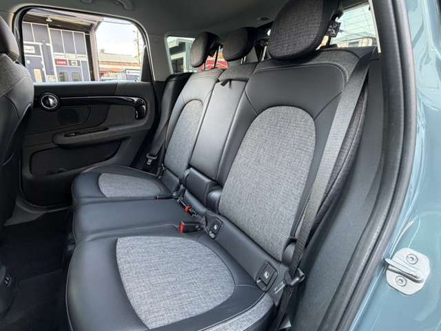 MINI COOPER D CROSSOVER