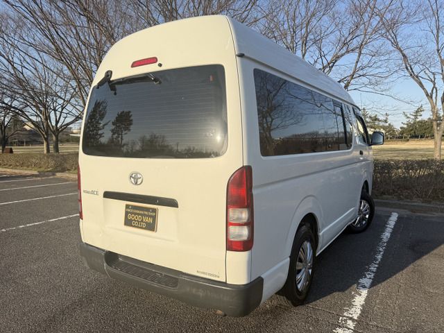 HIACE van 4WD