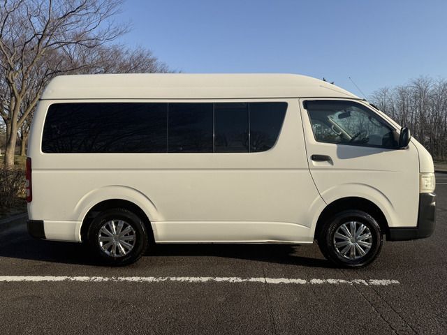 HIACE van 4WD