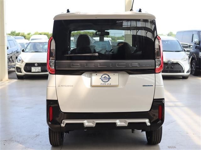DELICA MINI