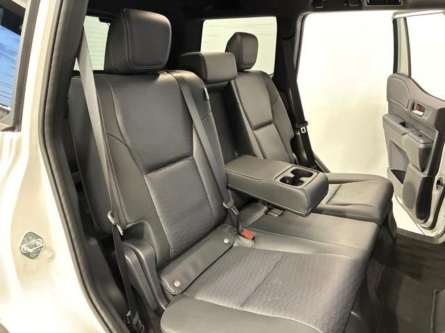 LANDCRUISER 250