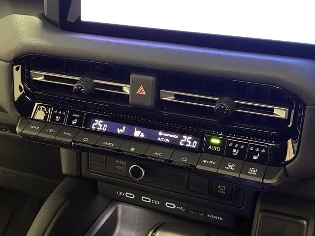 LANDCRUISER 250