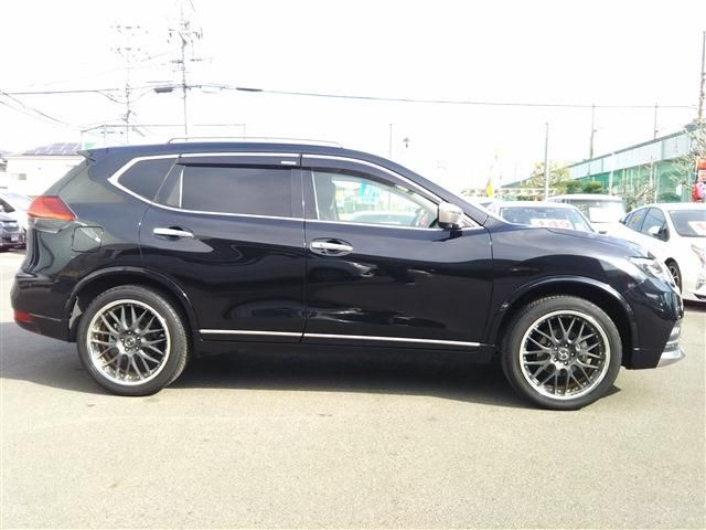 X-TRAIL 2WD
