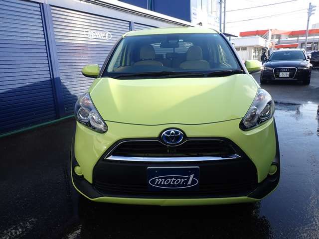 SIENTA HYBRID